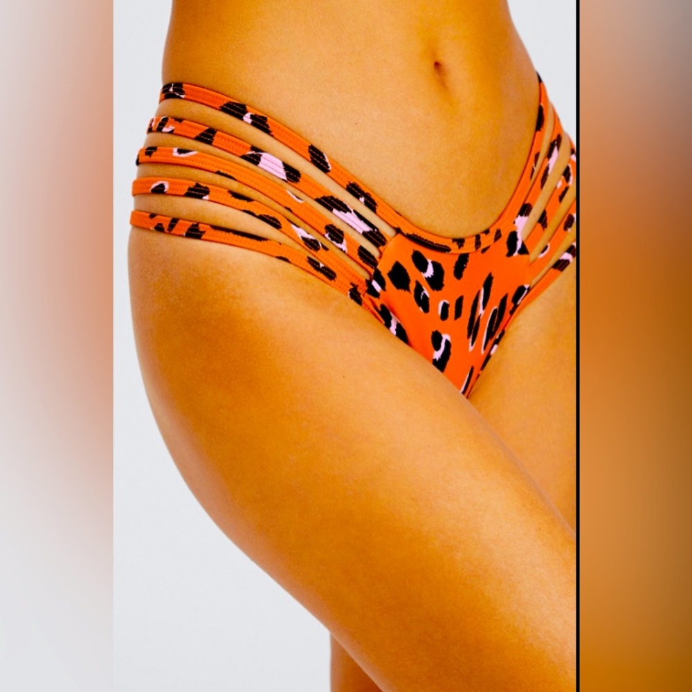 Fabletics STRAPPY BIKINI BOTTOM and HIGH CUT SWIM BOTTOM leopard orange